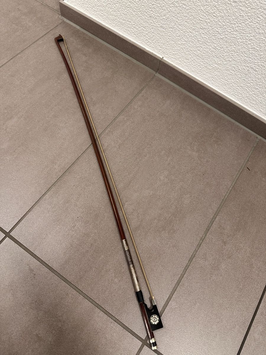 Musikinstrumente: Wilhlem Knopf Geigenbogen Perlmutt Einlage Geige Violine Bow – Gebraucht aus Ebikon von Gaenggeliwaar 1