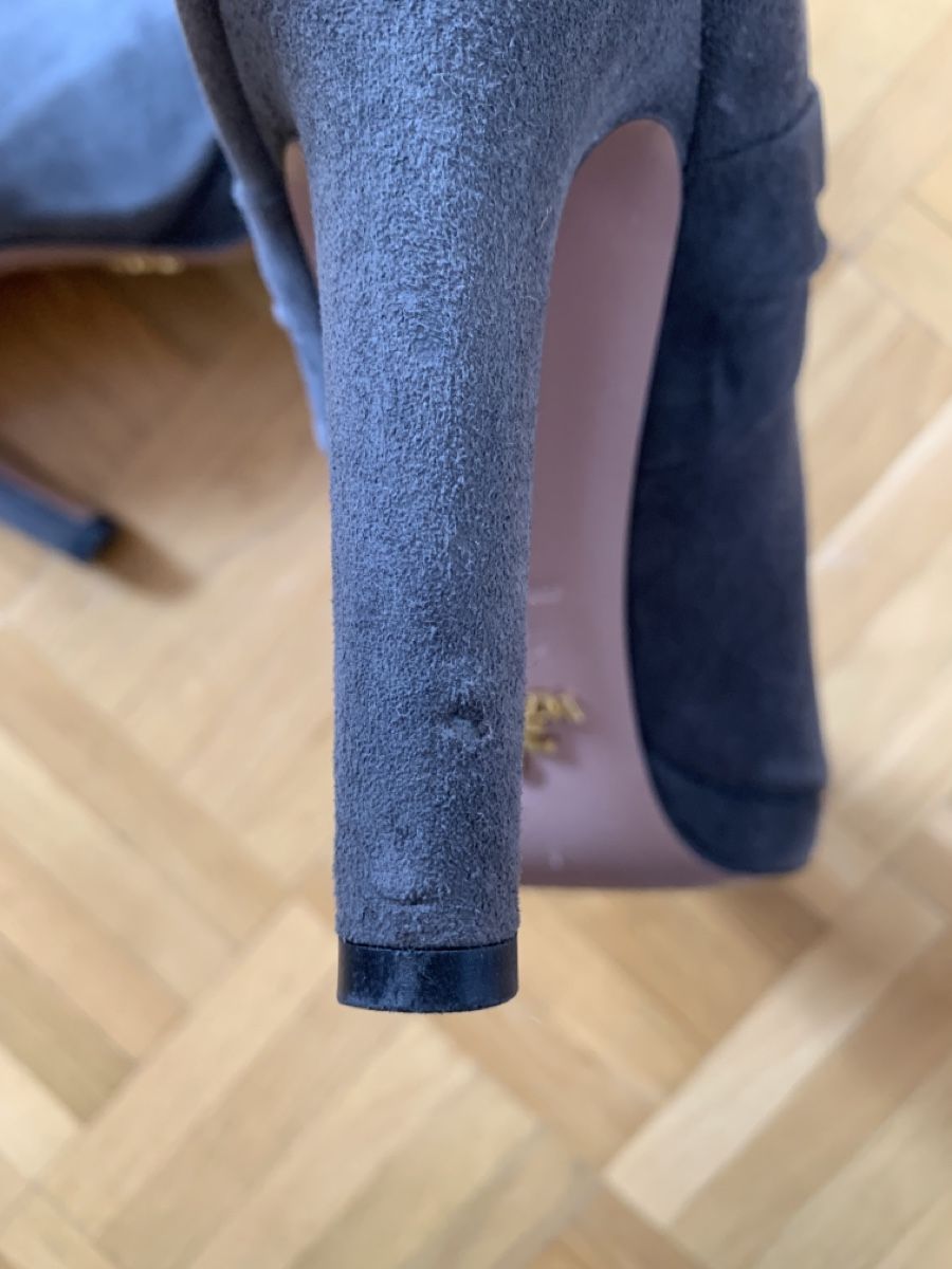 Prada Chaussures femmes: PRADA women’s boots size 39.5 – D'occasion à La Croix de Rozon par chr_f5wy 4