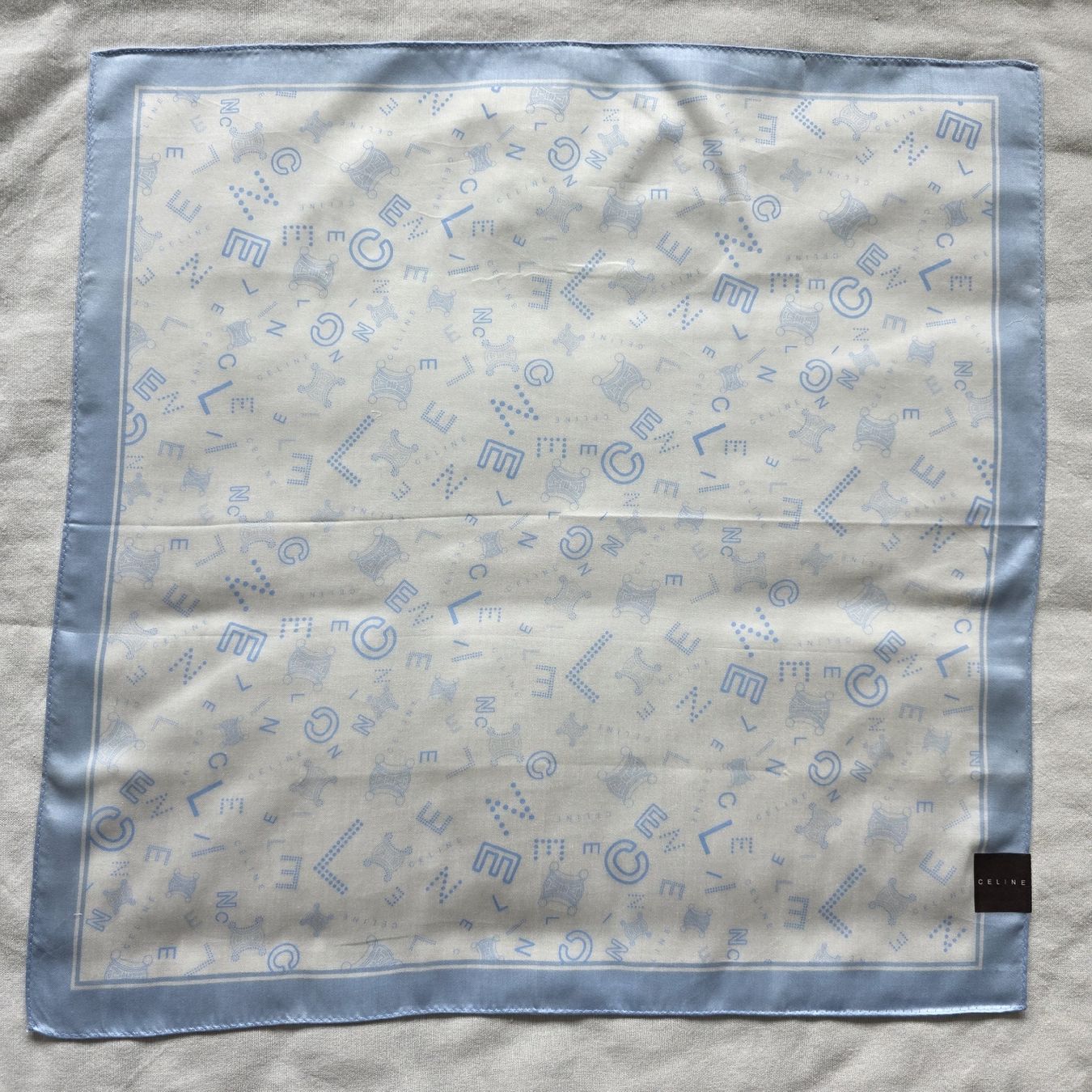 Celine Foulard & Sciarpe: CELINE Baumwolltuch 50x50 cm – Nuovo e nell'imballaggio originale da Zürich venduto da LIMAR 1