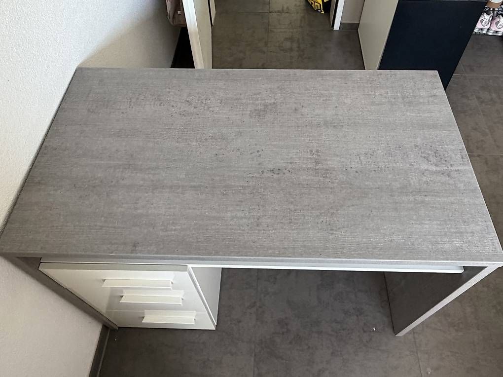 Pfister Bureaux: Schreibtisch/Pult – D'occasion à Kiesen par marbl 2