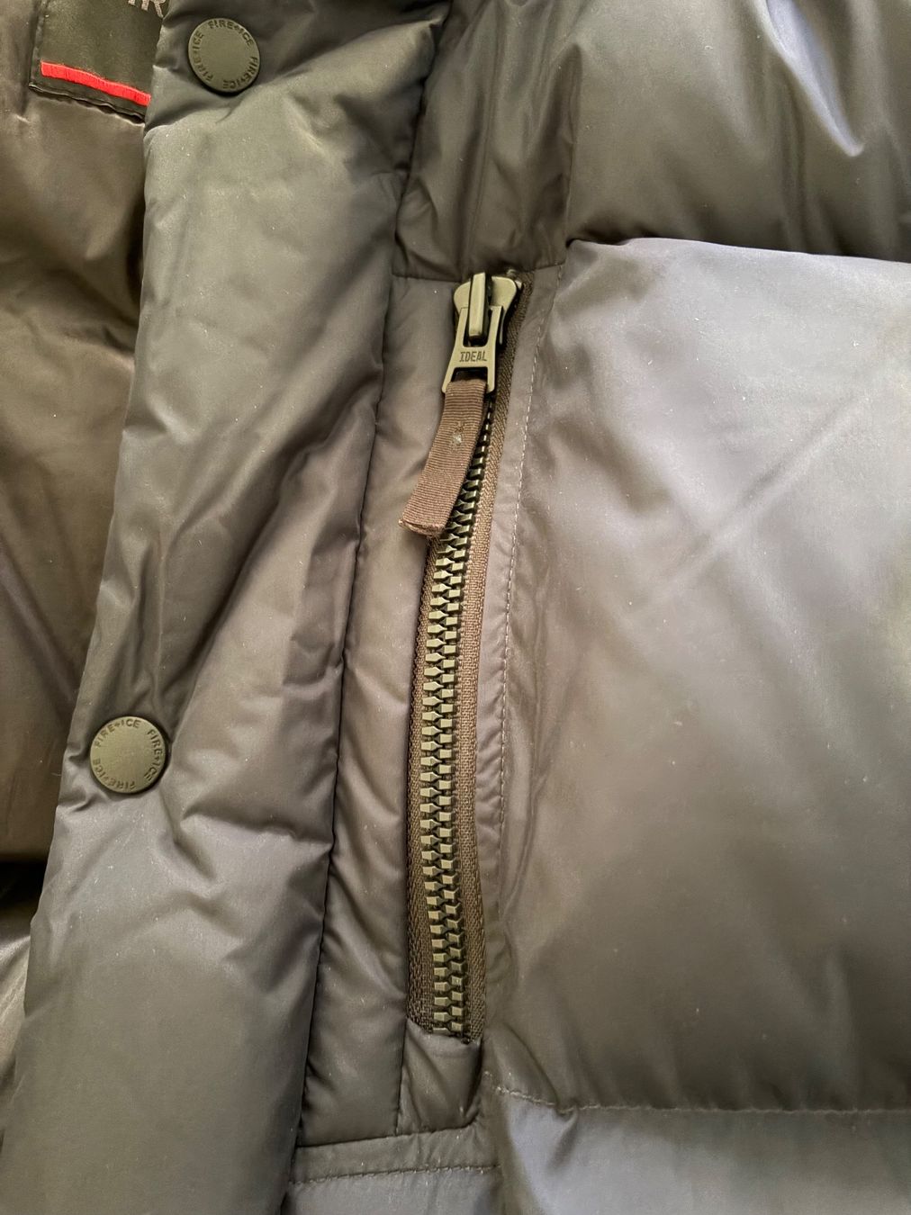 Bogner Jacken: Fast neu:  BOGNER Fire + Ice Daunenjacke – Gebraucht aus Zollikon von dos_7thn 3