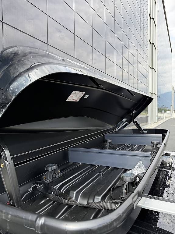 Dachboxen: Thule Dachbox inkl. Dachträgersystem – Gebraucht aus Domat/Ems von MB11. 2