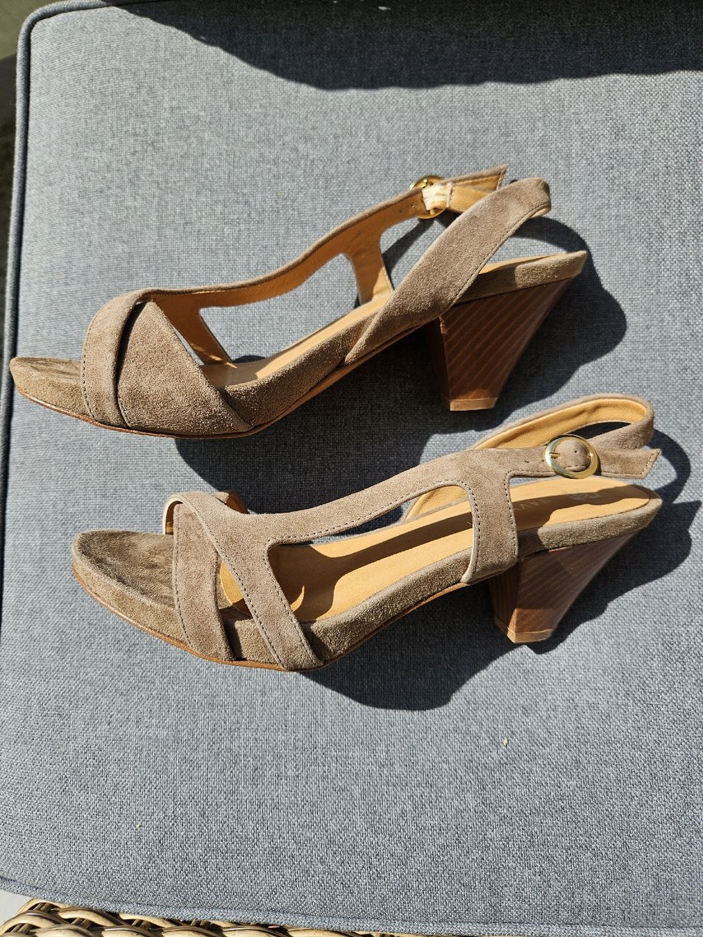 Navyboot Chaussures femmes: Navyboot, wildleder Sandale, Gr. 37 – Neuf (Voir description) à Winterthur par luna2266 1