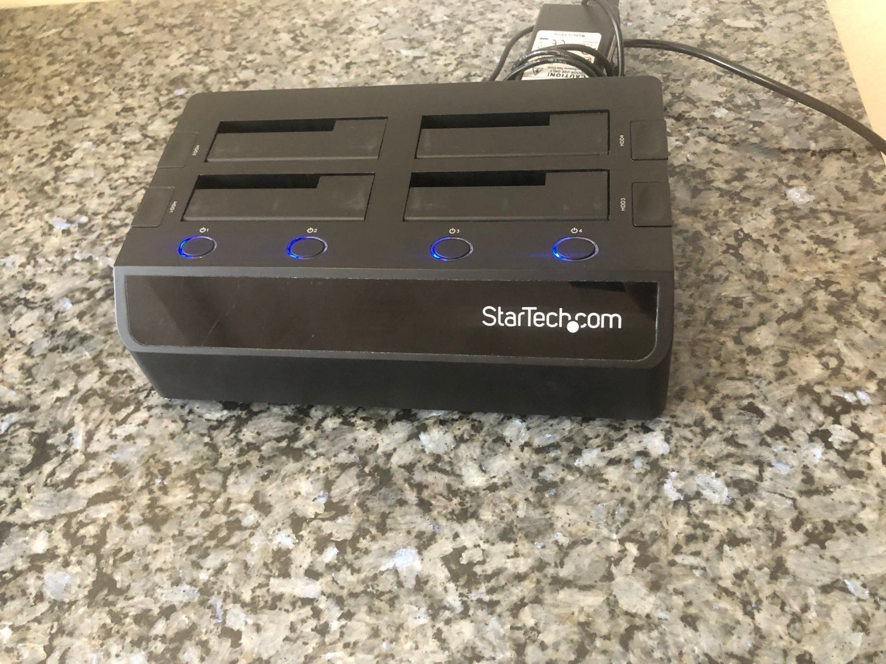 Dockingstation: StarTech  4 Bay eSATA USB 2.O to SATA – Gebraucht aus St. Margarethen TG von Mac-PC 3