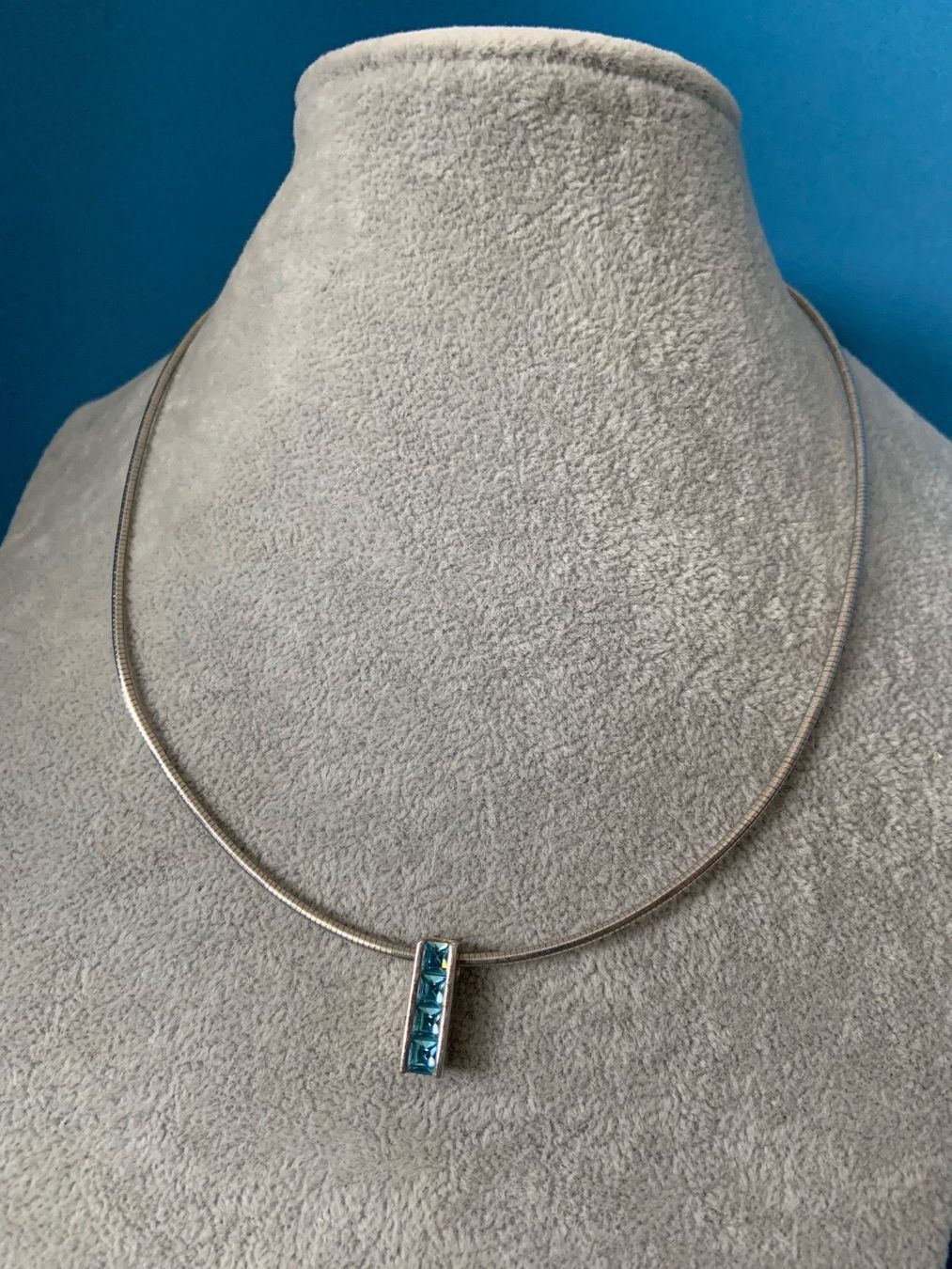 Catenine: Schlangenkette mit 4 blauen steinen – Usato da Dittingen venduto da Bijoubelle 5