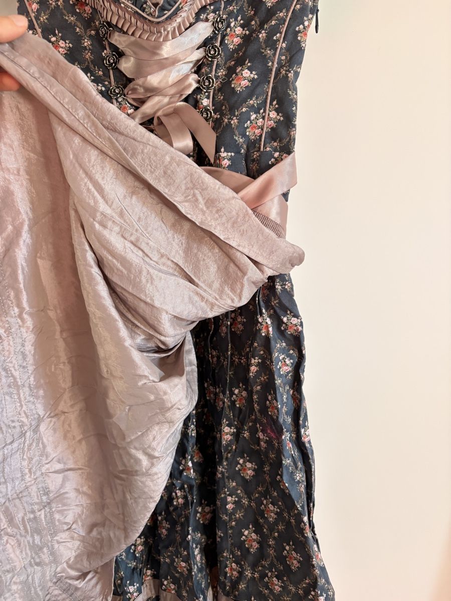 Costumi: Dirndl - Dirndlalm - Gr 38 – Usato da Zürich venduto da nin_n7p7 5