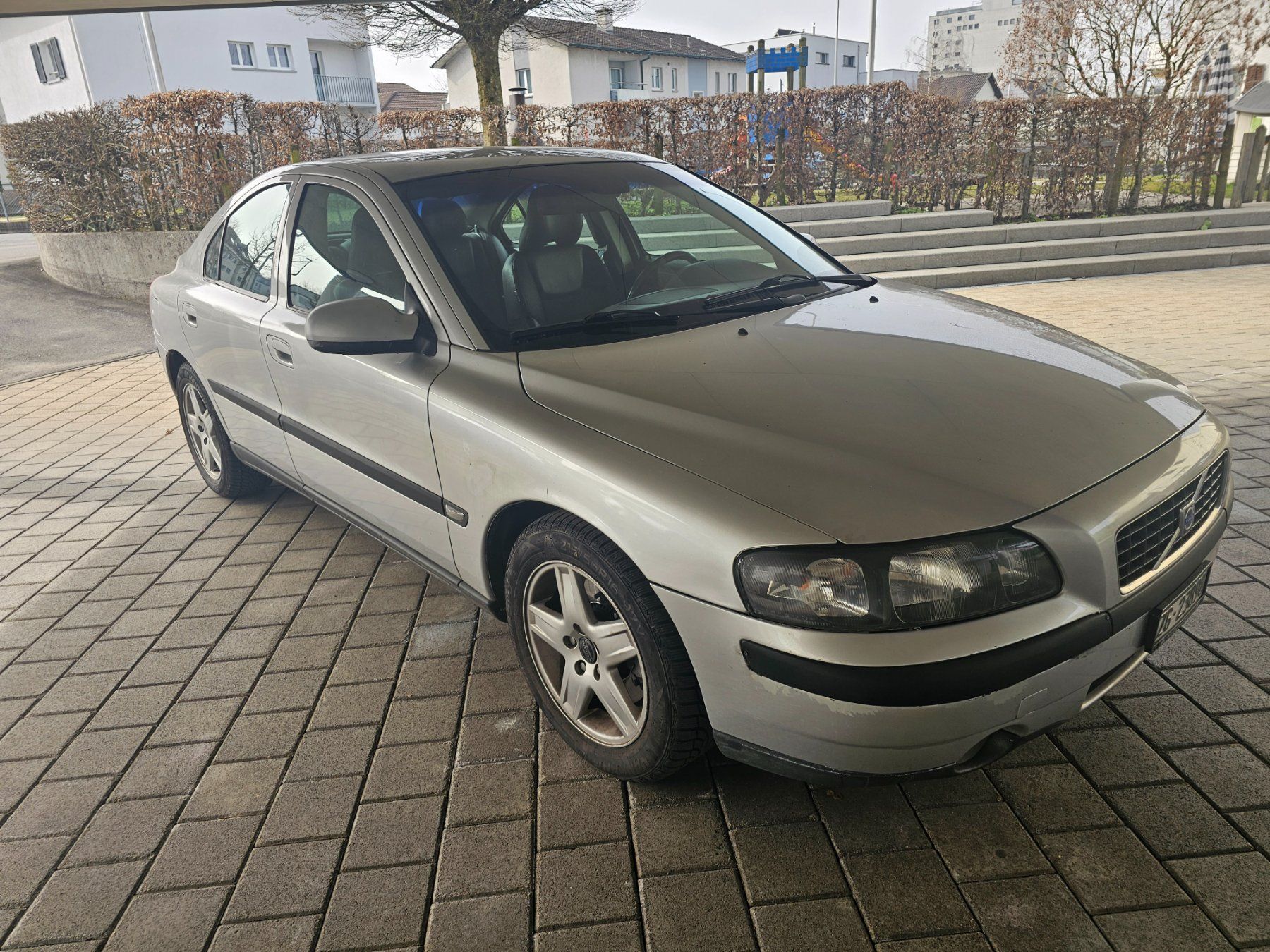 Volvo Automobili: Volvo S60 frisch ab mfk – Usato da Baar venduto da tuga1970 1