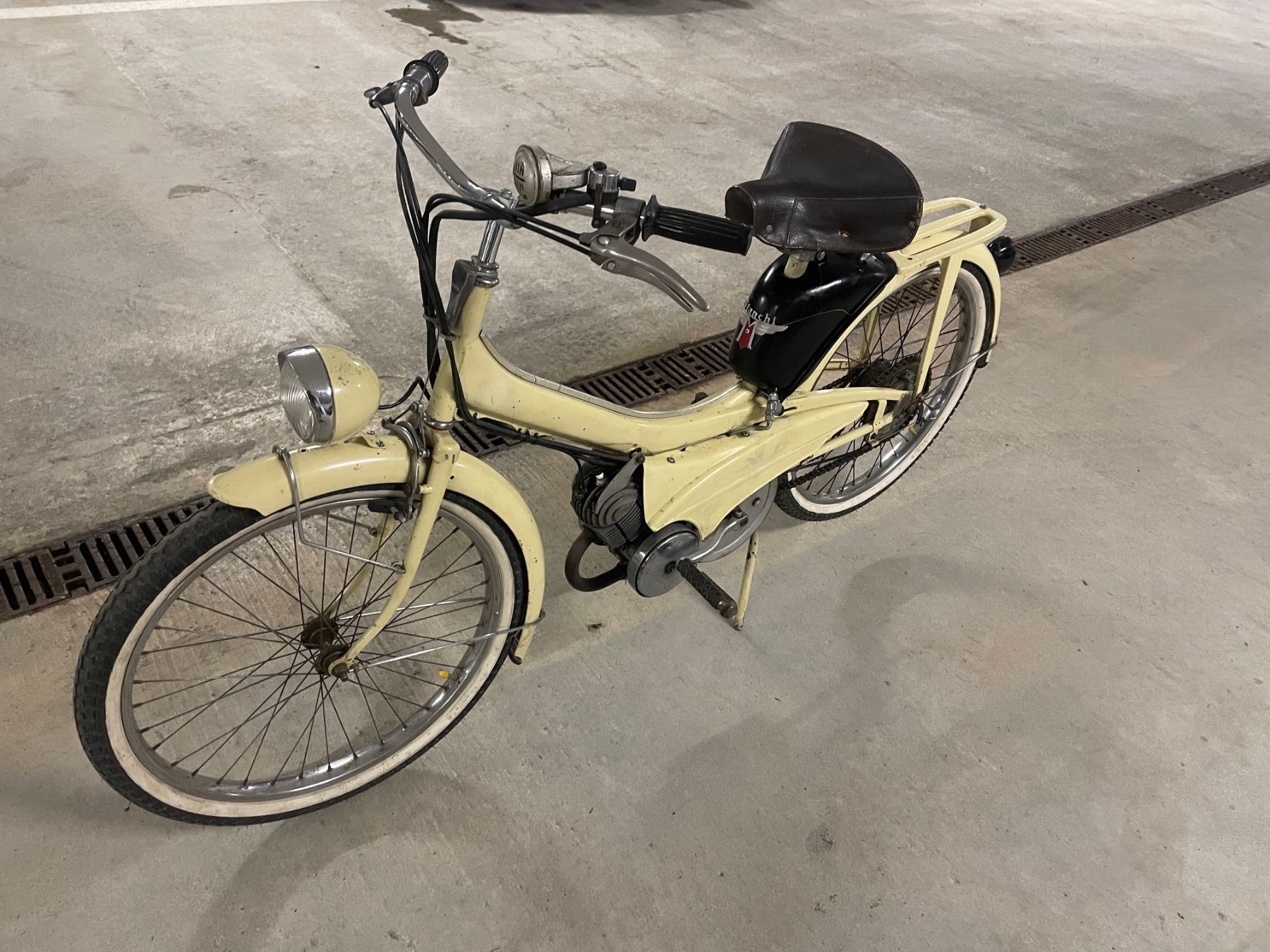Bianchi Ciclomotori: Mofa, Mofa Bianchi von April 1962 – Usato da Menziken venduto da fiat-500