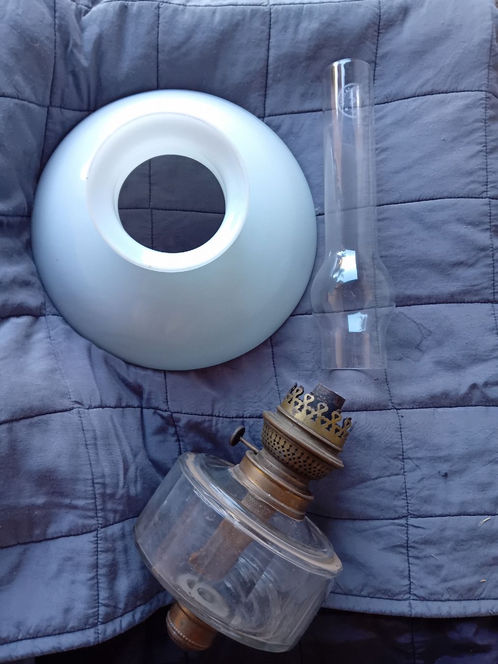 Lampes: Schöne öl Lampe komplett  – D'occasion à speicherschwendi par stephanshorn10 2