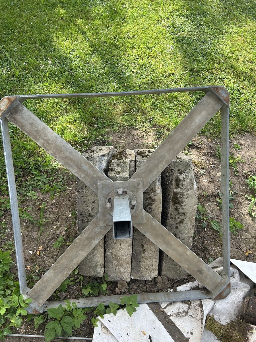Glatz Sonstiges: Glatz Sonnenschirmständer Betonfuss – Gebraucht aus Laupen ZH von atmagym 1