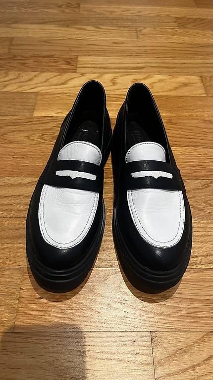 Chaussures femmes: LLOYD Loafer Gr. 39 – D'occasion à Liestal par Schatzsucher90