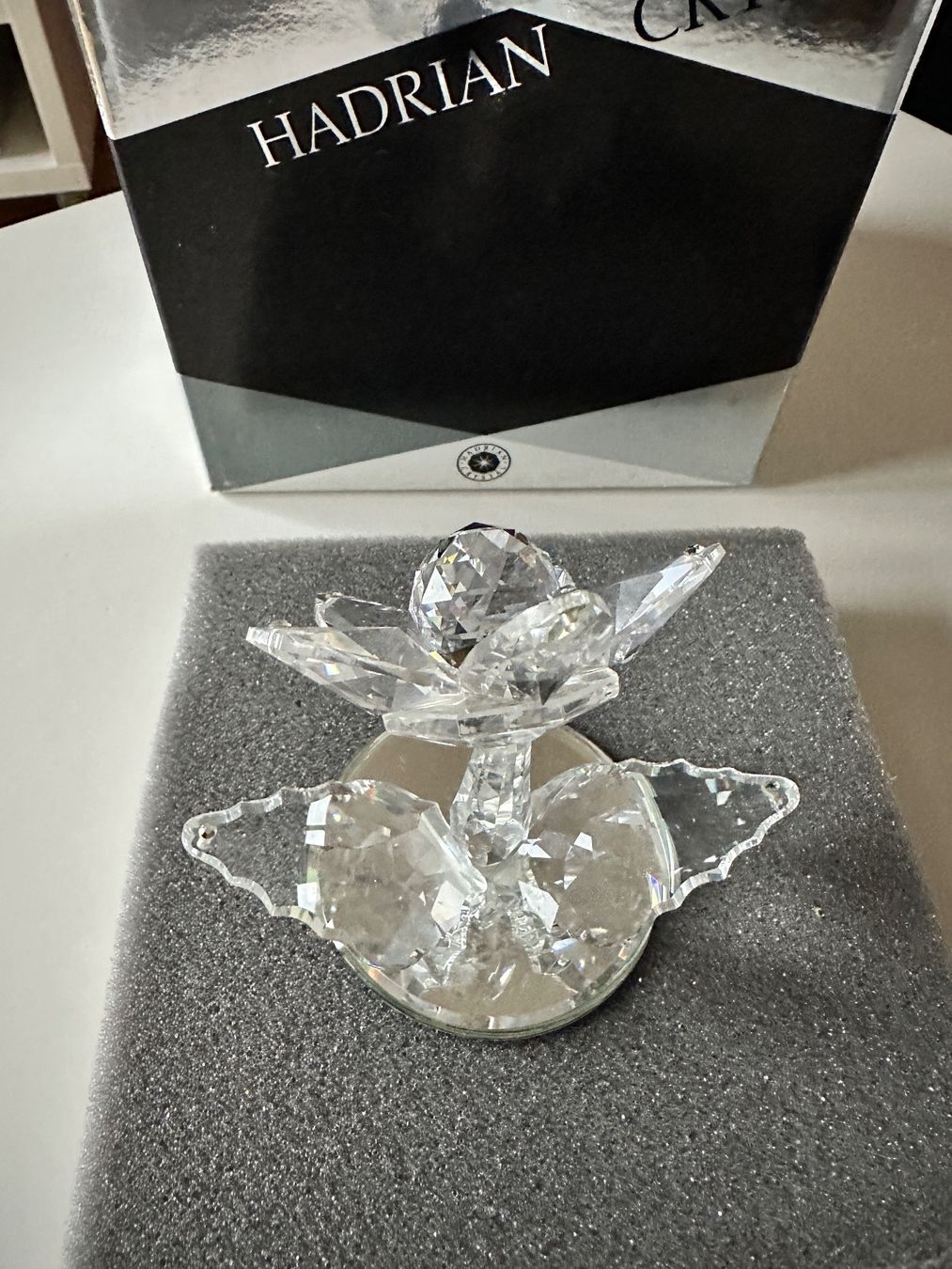 Tutte le decorazioni: Hadrian Crystal Flower Deco – Nuovo e nell'imballaggio originale da Epalinges venduto da Lily2006 1