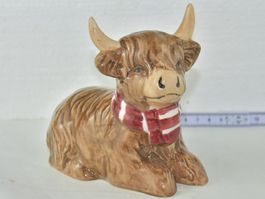 KUH ALS PORZELLAN STATUETTE GUTER ZUSTAND BAUER LANDWIRT