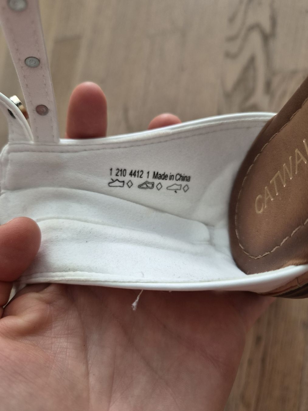Scarpe da donna: Sandals Catwalk white size 39 new – Nuovo (secondo la descrizione) da Ebikon venduto da Haselnuss23 4