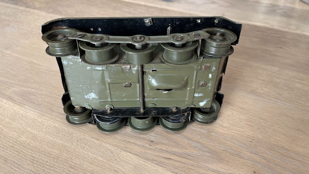 Antiker Gama T.60 Panzer defekt  6