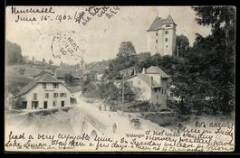 Valangin, Strassenpartie mit Teilansicht