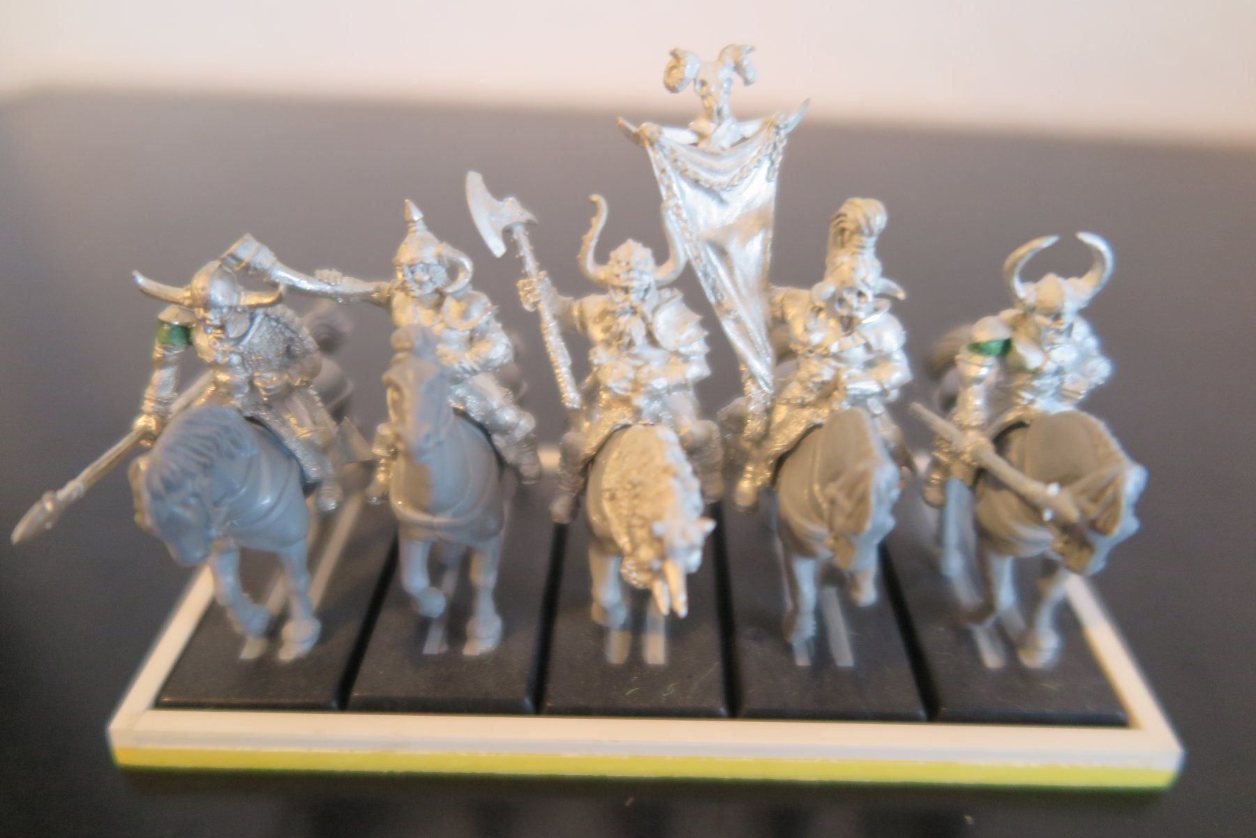 Modellbausätze & Standmodelle: Warhammer - 5 Chaos Barbarenreiter - OOP – Gebraucht aus Biberstein von Lou13lou 2