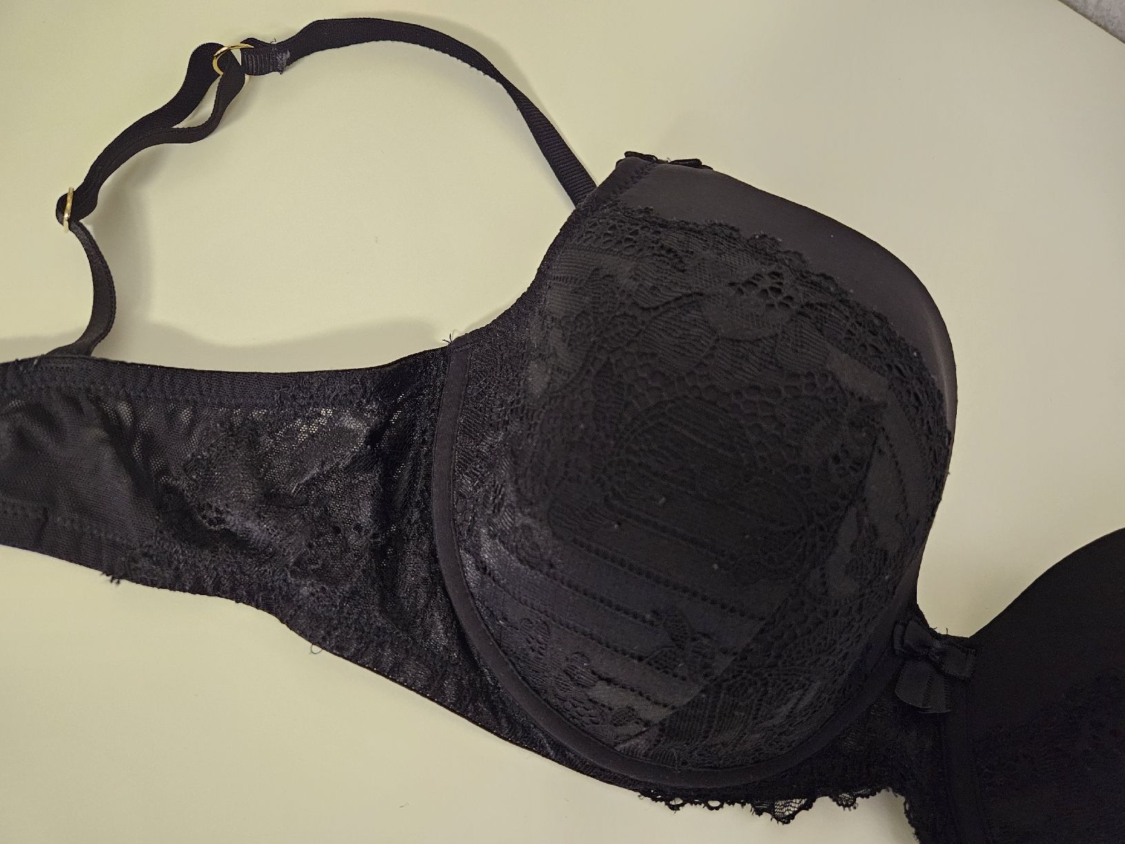 Beldona Autres dessous: Beldona BH – D'occasion à Ennetbürgen par LebuniaNW 1