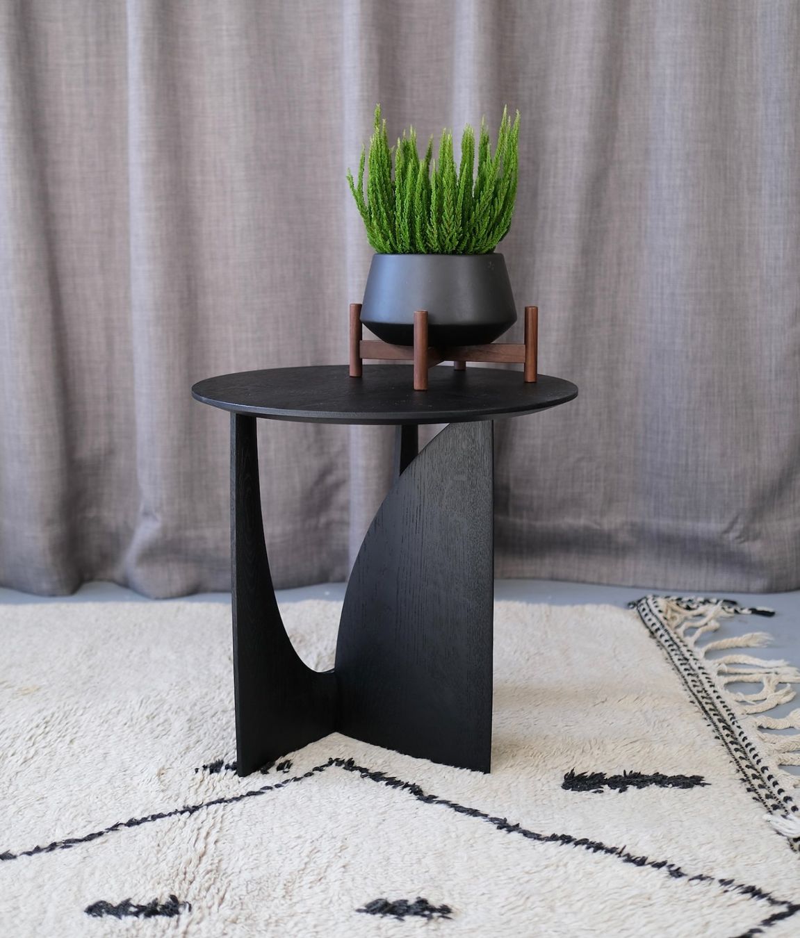 Ethnicraft Tische: Ethnicraft Geometric Side Table – Gebraucht aus Bern von Zmodern_CON