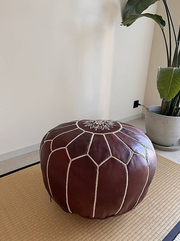 Tabourets: Wunderschöner marrokkanischer Lederpouf – Neuf avec emballage d'origine à Luzern par kimbaey 1