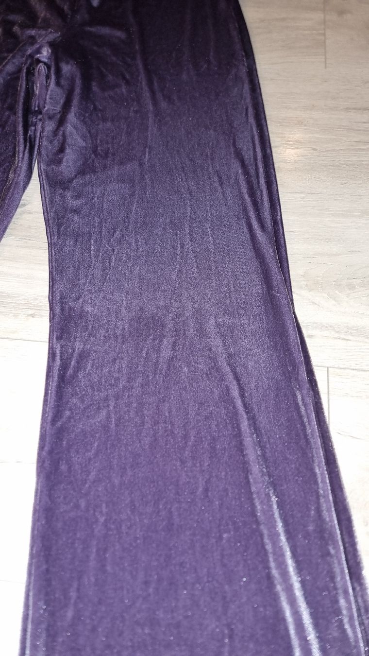 Pantaloni: Samthose, Lila, Gr. S neuwertig  – Nuovo (secondo la descrizione) da Wigoltingen venduto da Zuckerfee84 1