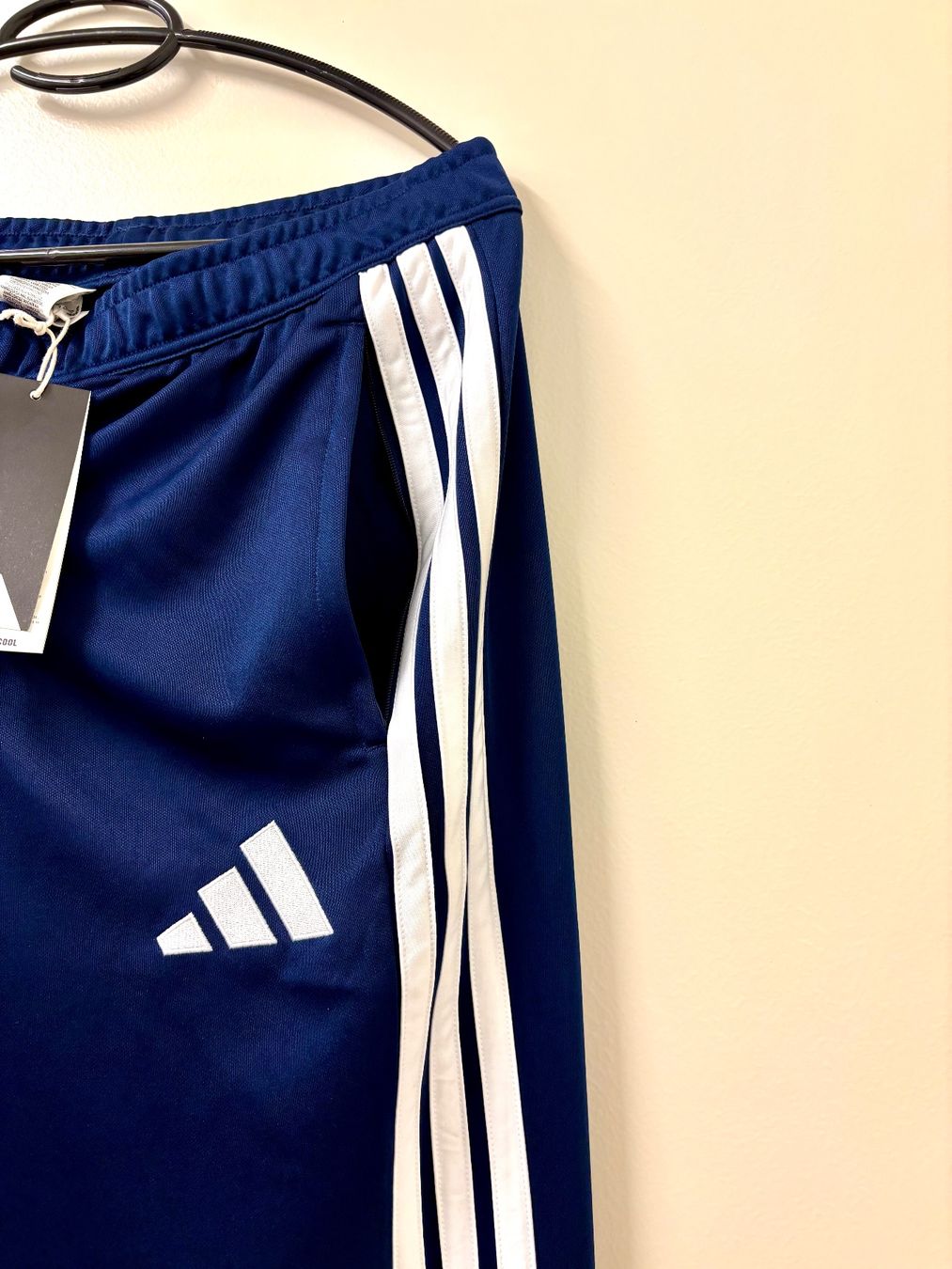 Adidas Hosen: Adidas Trainingshose – Neu und originalverpackt aus Zürich von mc_mike77 1