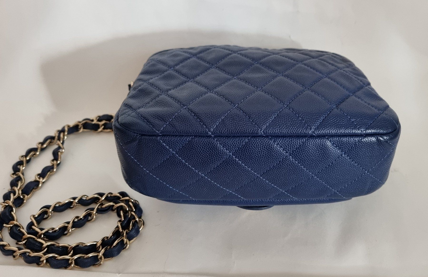 Taschen für Damen: Chanel Camera Caviarskin Leather – Gebraucht aus Zürich von Stila17 2
