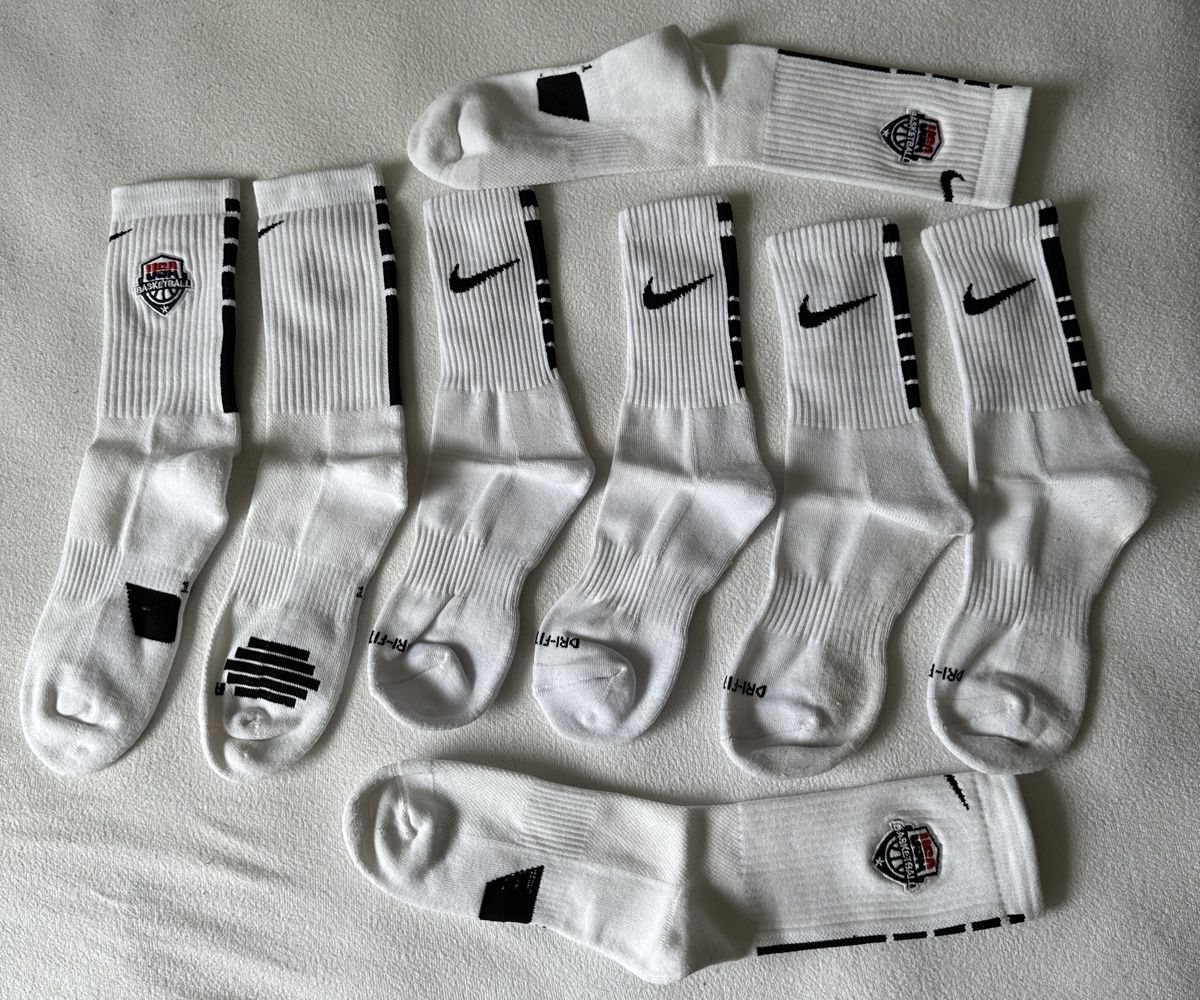 Nike Chaussettes: Nike und NBA Socken G 42-44 – Neuf avec emballage d'origine à Maienfeld par tobeyl2020