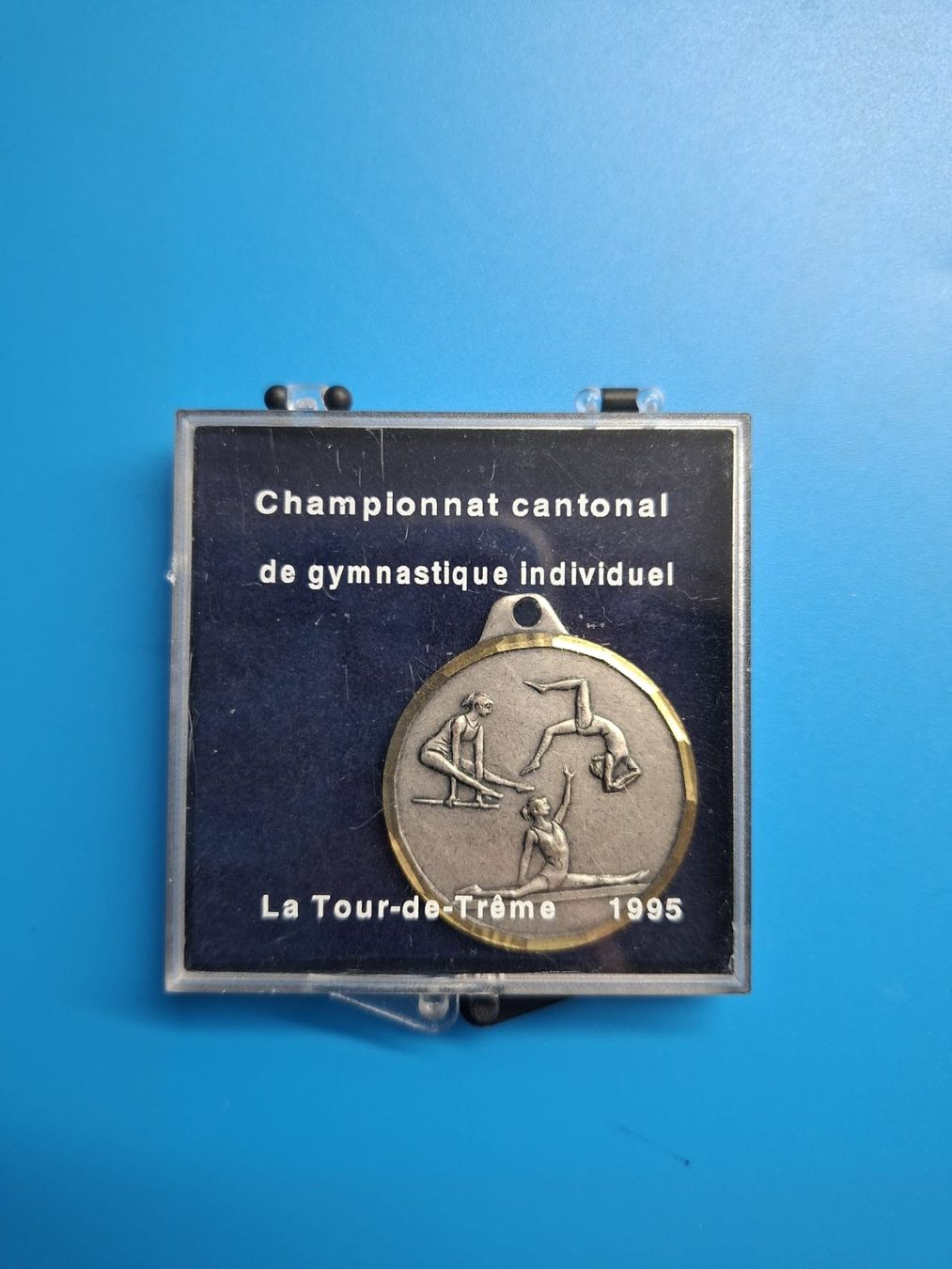 Medaglie: Medaille 1995 Gym Champion cantonale – Usato da Köniz venduto da Pinscollect