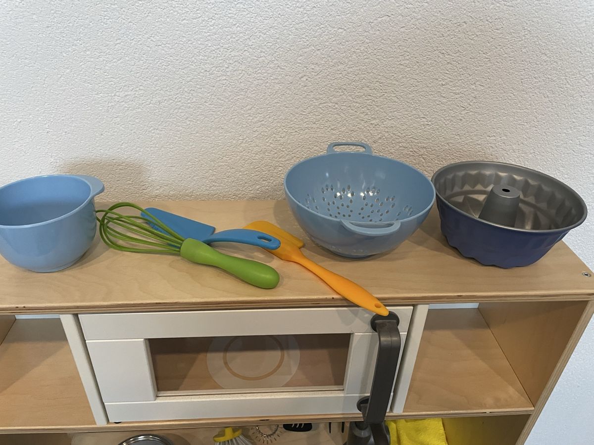 Ikea Jouets: Kinderküche mit Zubehör  – D'occasion à Fehraltorf par Nadja0205 3