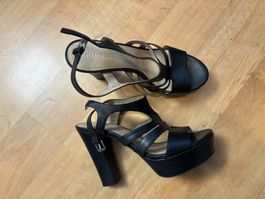 Neue Plateau-Sandalen HALLHUBER Gr. 36