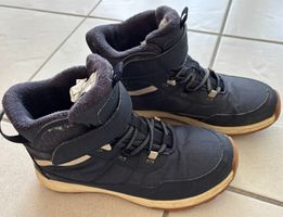 Gut erhaltene Winterschuhe, Gr. 37.5