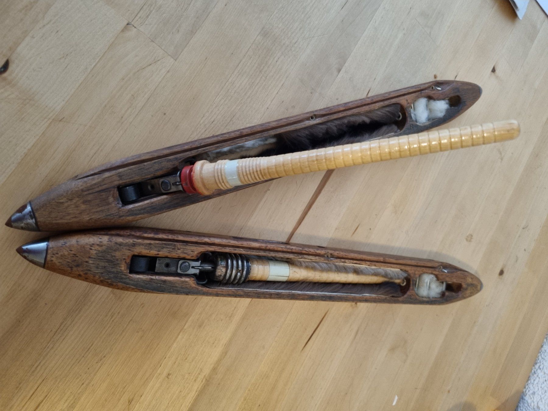 Telai per tessitura: Zwei  original  Webstuhlschiffli – Usato da Neuendorf venduto da mlu_wk88