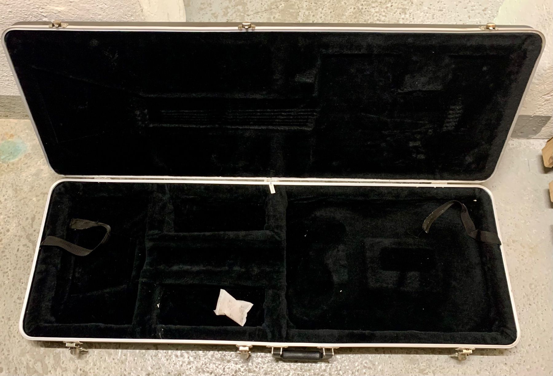 Strumenti musicali: Porizka Custom Made – Usato da Zürich venduto da Fieber 7