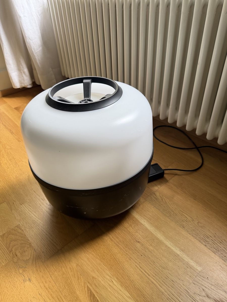 Vitra Lampade: Bodenlampe – Usato da Basel venduto da Isavini