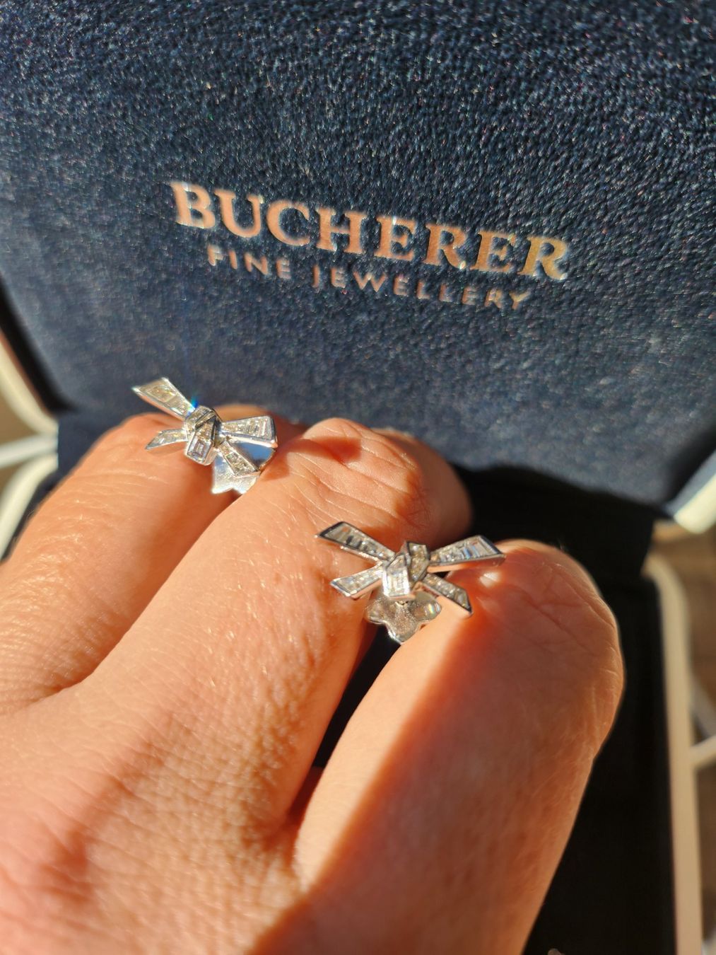 Bucherer Orecchini pendenti & Orecchini a lobo: Bucherer " Ohrstecken mit Diamanten. – Usato da Dietikon venduto da Oxana01