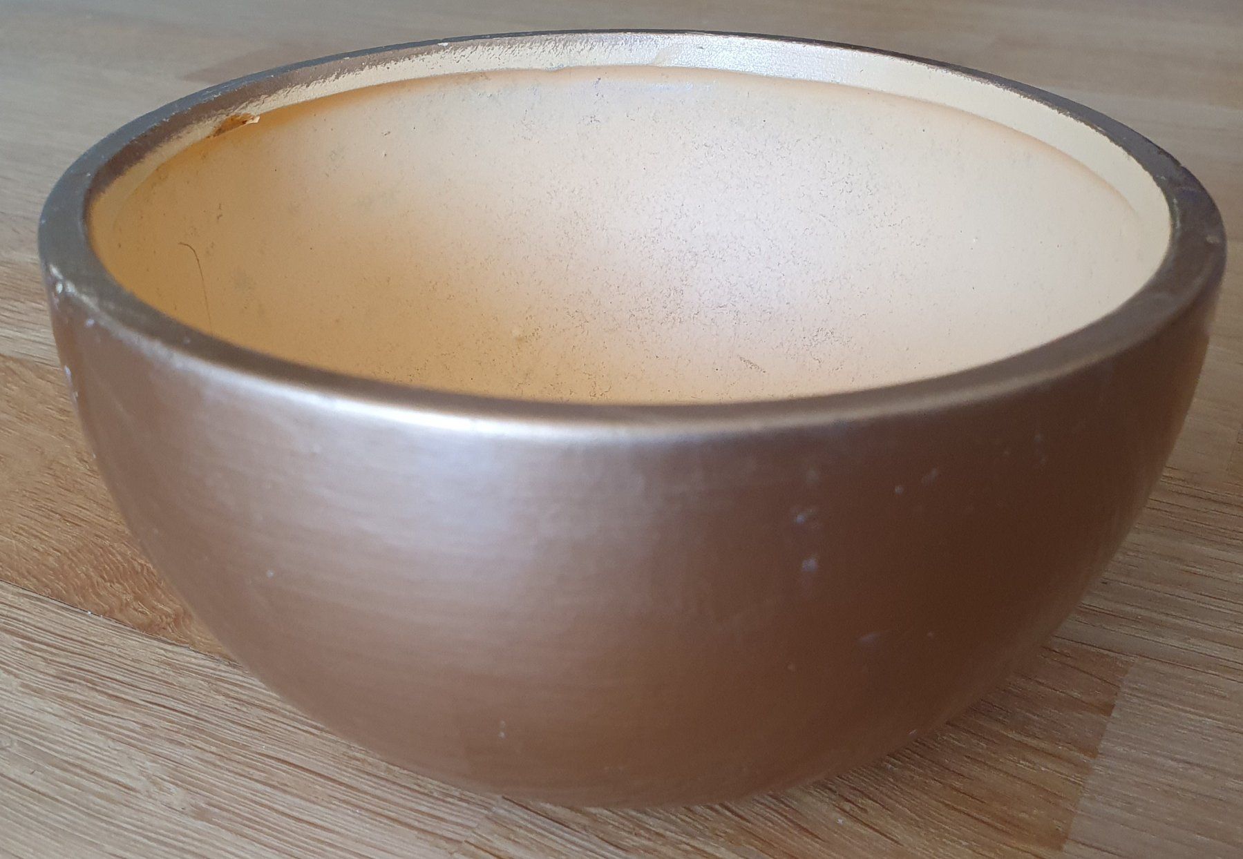 Blumentöpfe: Petit cache-pot doré – Gebraucht aus Court von Jovi2 2