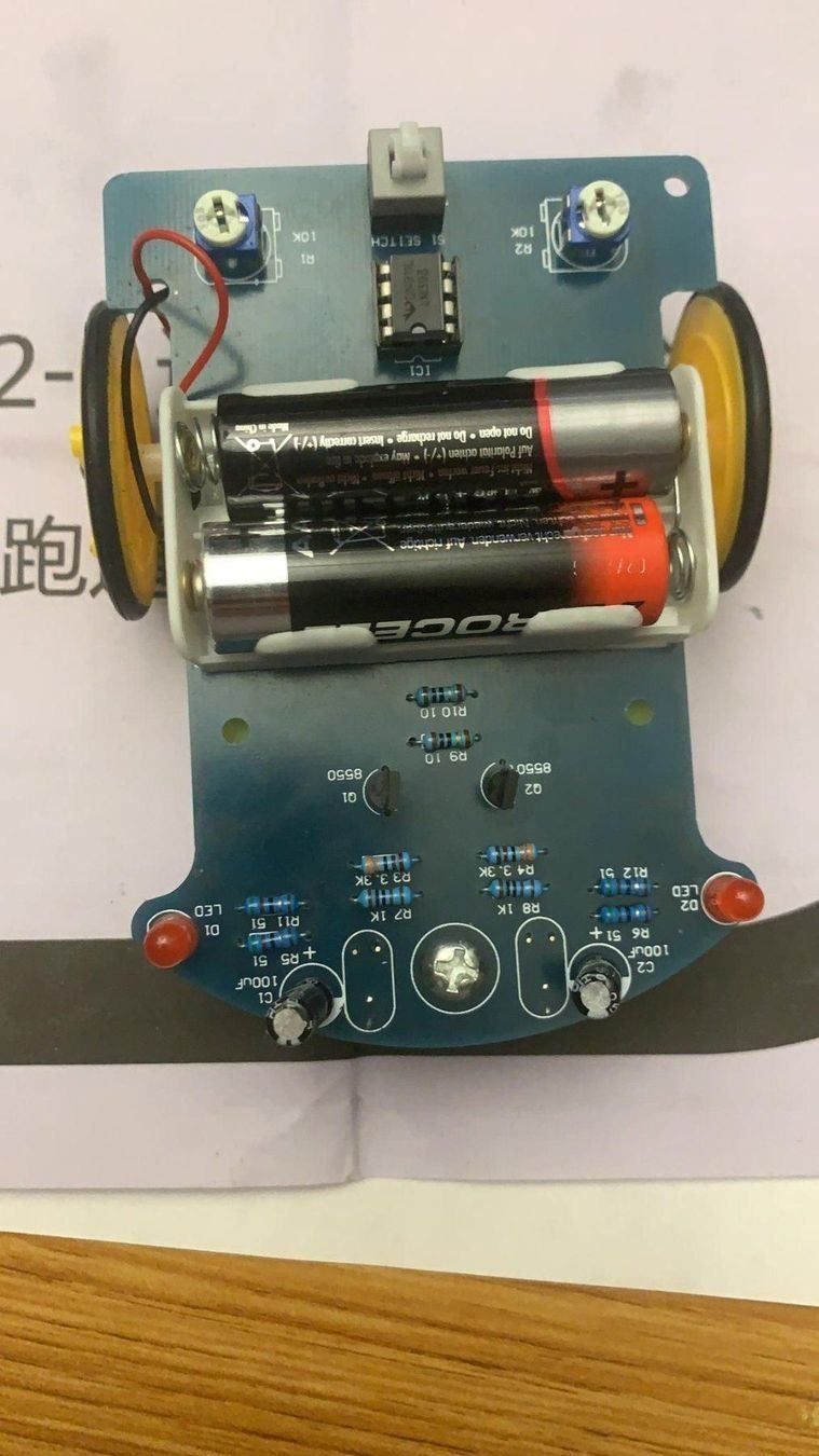 Giocattoli: DIY Lötbausatz Line Follower Roboter – Nuovo e nell'imballaggio originale da Gebenstorf venduto da RetroFuture 6