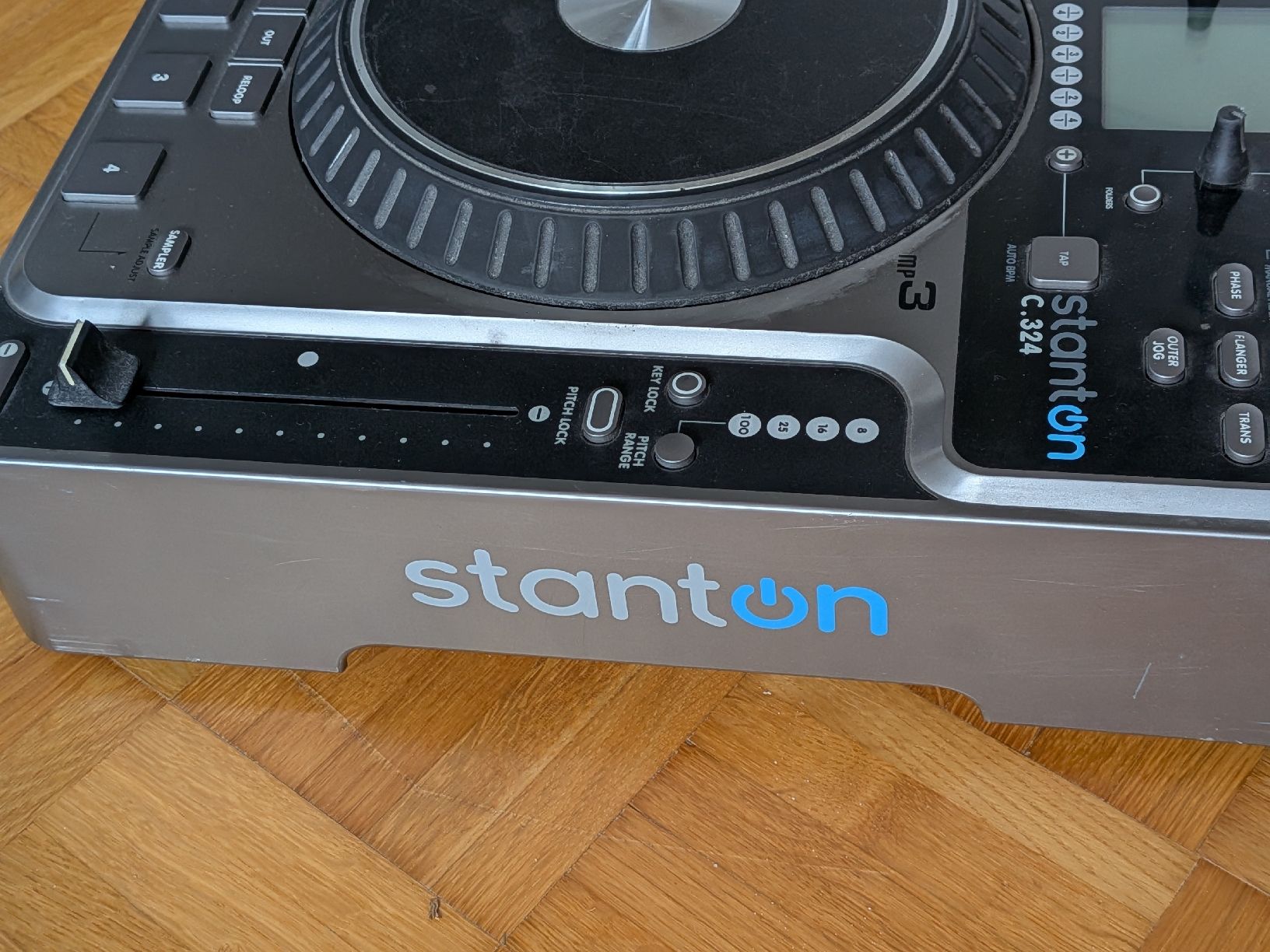 Stanton Console di mixaggio: Stanton C.324 CD-MP3 Player gebraucht mit Kabeln – Usato da Zürich venduto da zch_gx6w 3
