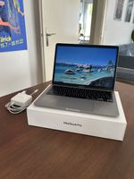Apple MacBook Pro Touch Bar 2020 13 Zoll 512 GB Space Grau