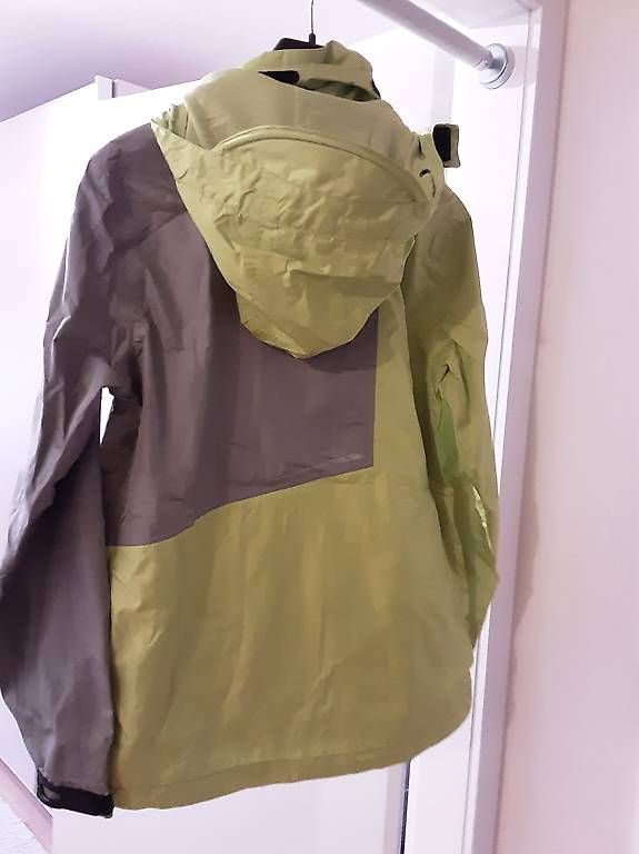 Trevolution Giacche & Cappotti: Trevolution Wind&Regenjacke Grösse 152 – Usato da Gossau SG venduto da lor_tvn6 1