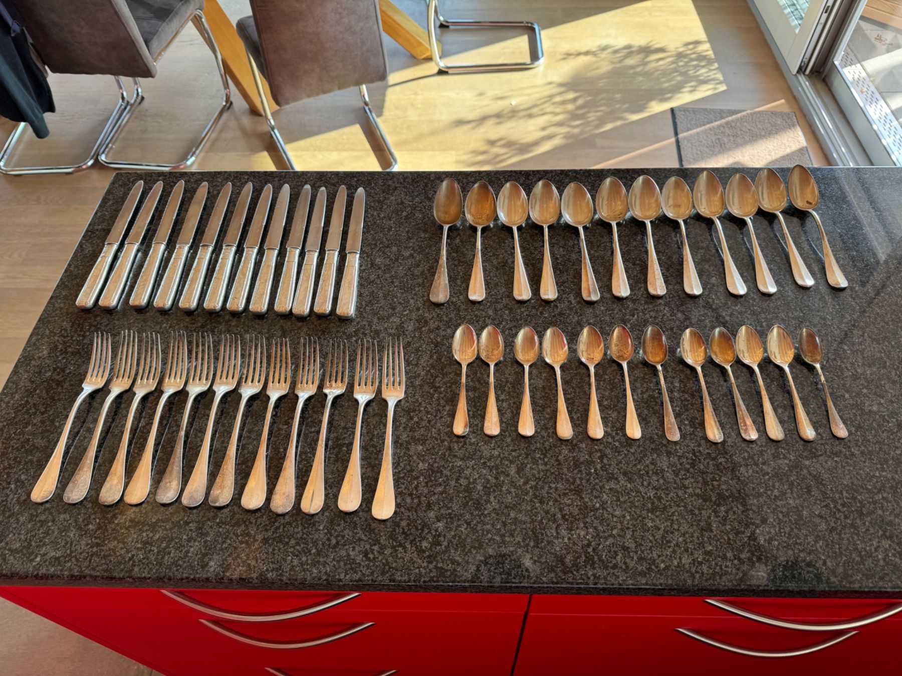 Bestecksets: 12er Set Besteck aus Silber – Gebraucht aus Urswil von