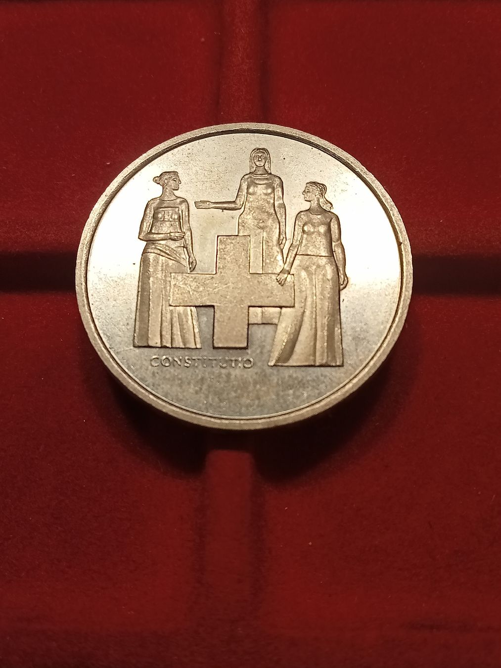 Tutti le monete: 5 Fr 1974 Gedenkmünze – Usato da Alpnach Dorf venduto da ake-7x7v