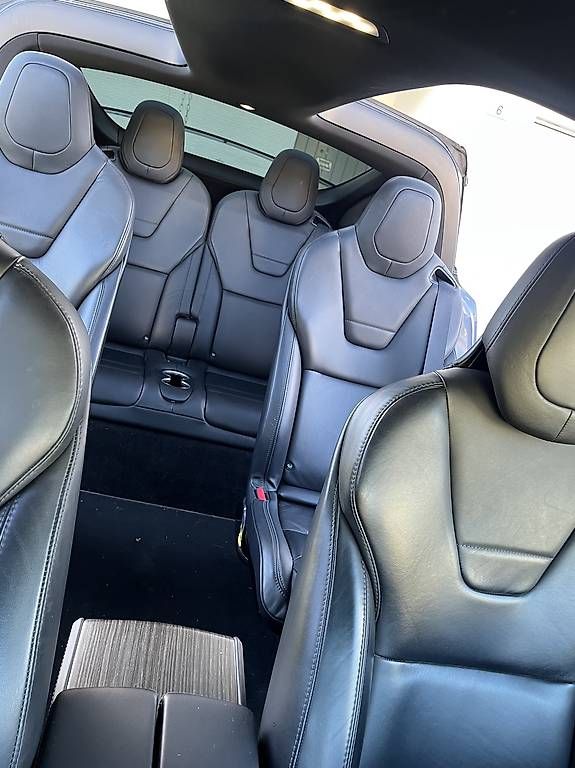 Tesla Automobili: Tesla Model X 90D  6-Plätzer, 8-fach bereift – Usato da Fislisbach venduto da SLCL21 4