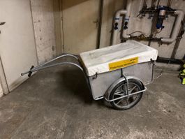     Post-Zustellwagen / Zeitungswagen