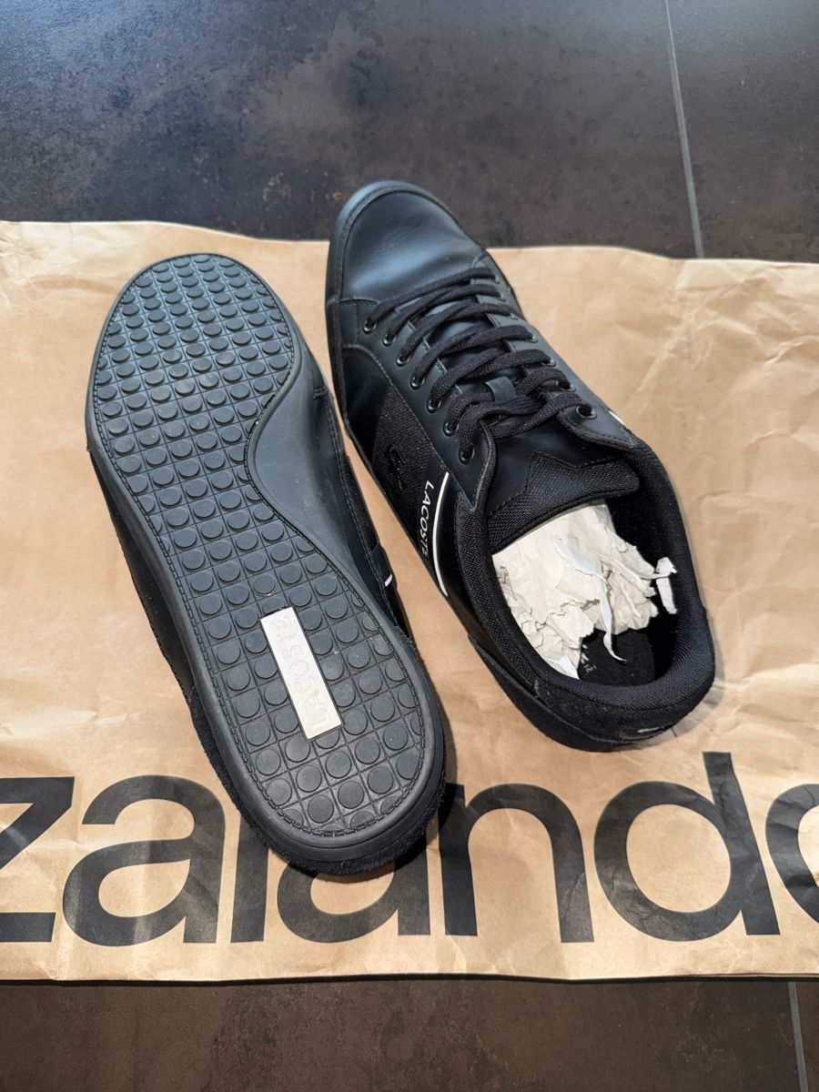 Lacoste Herrenschuhe: Lacoste taille 44 neuve – Neu und originalverpackt aus Villaz-St-Pierre von dav_w66n 2