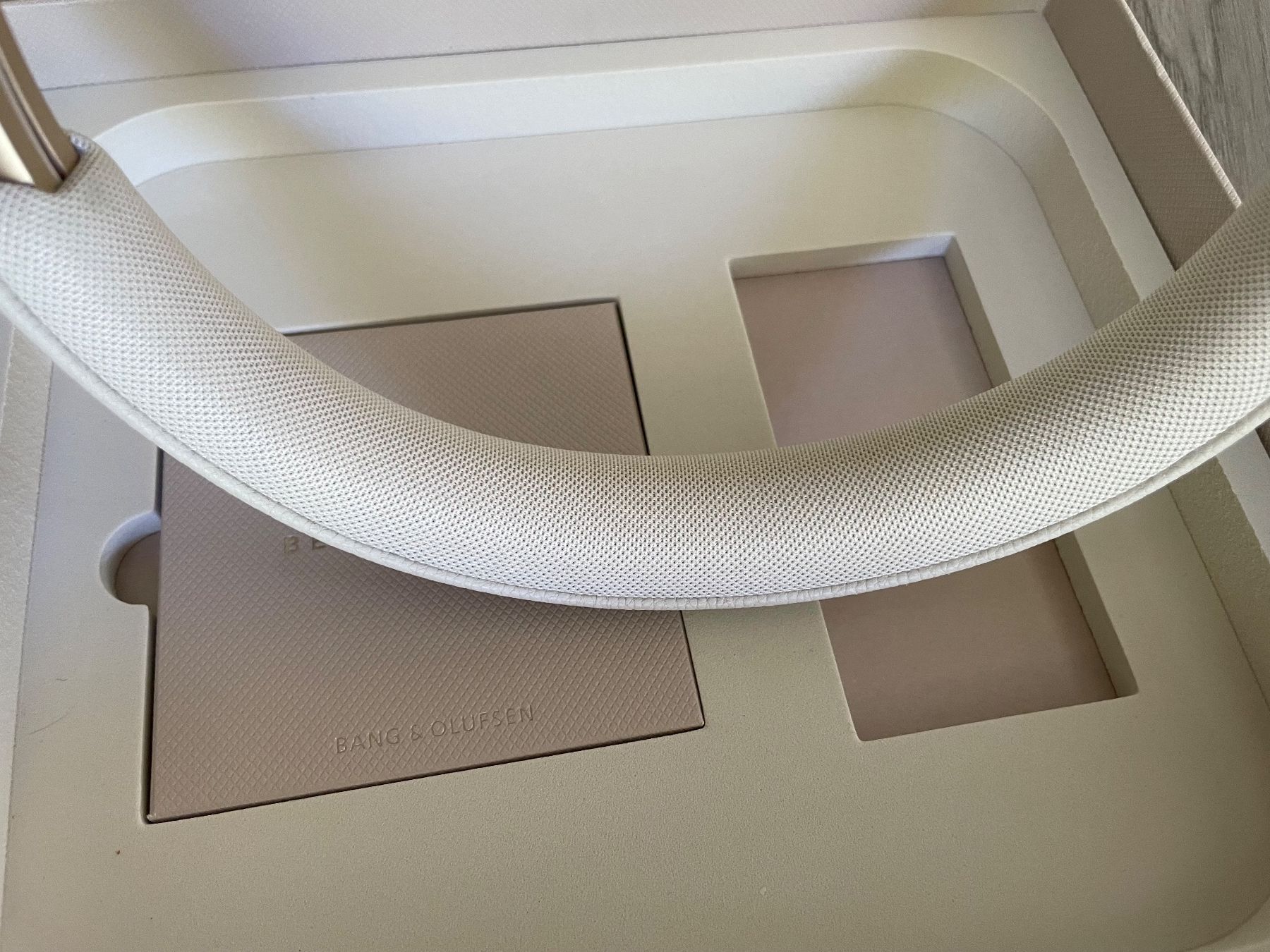Bang & Olufsen Cuffie: Bang & Olufsen Beoplay H95 – Usato da Luzern venduto da MaSt_808 4