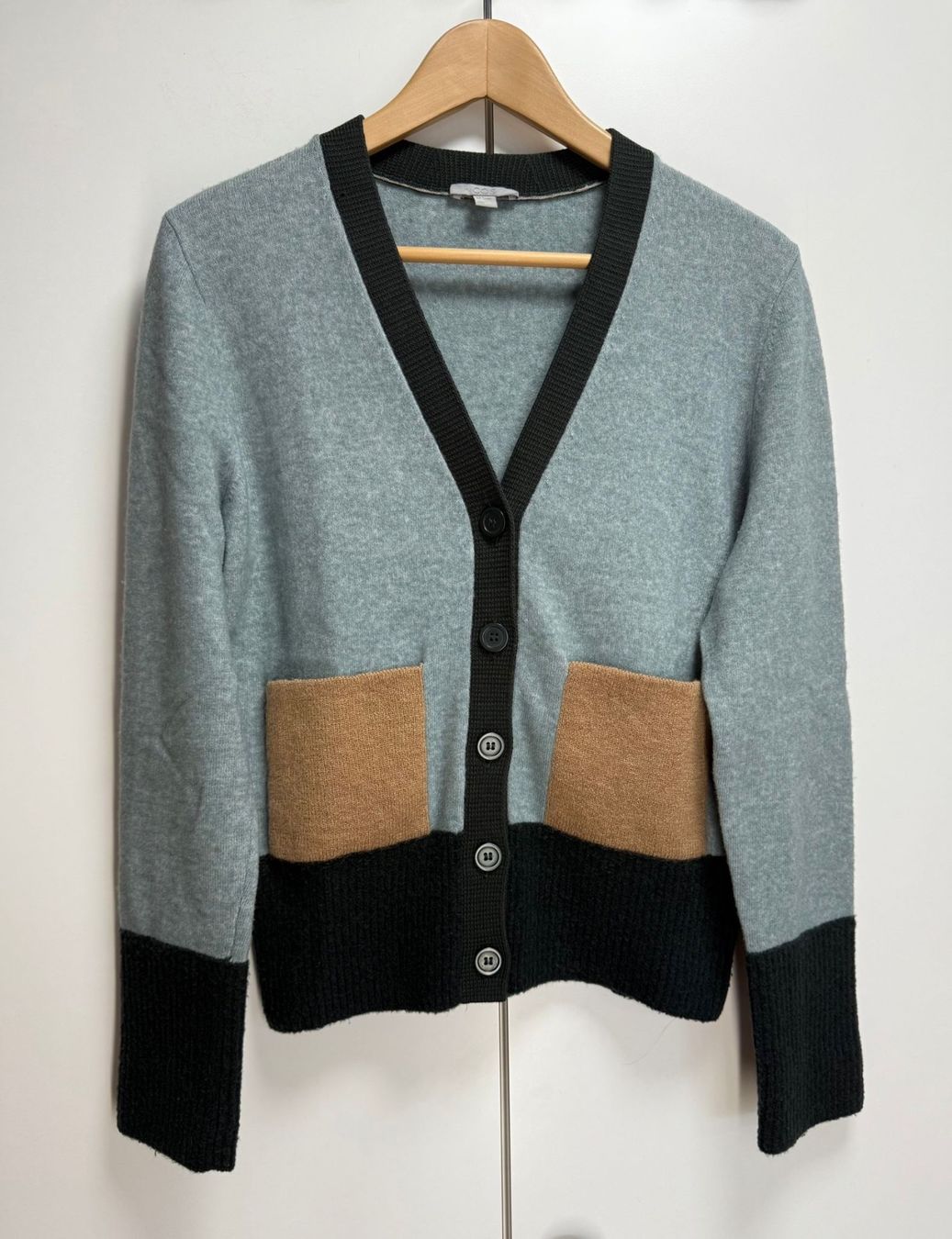 Cos Jacken: COS Strickjacke Damen Gr. S - 60% Wolle – Gebraucht aus Frauenfeld von LIL_NA