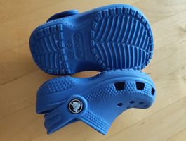 kleine Crocs Grösse 23 