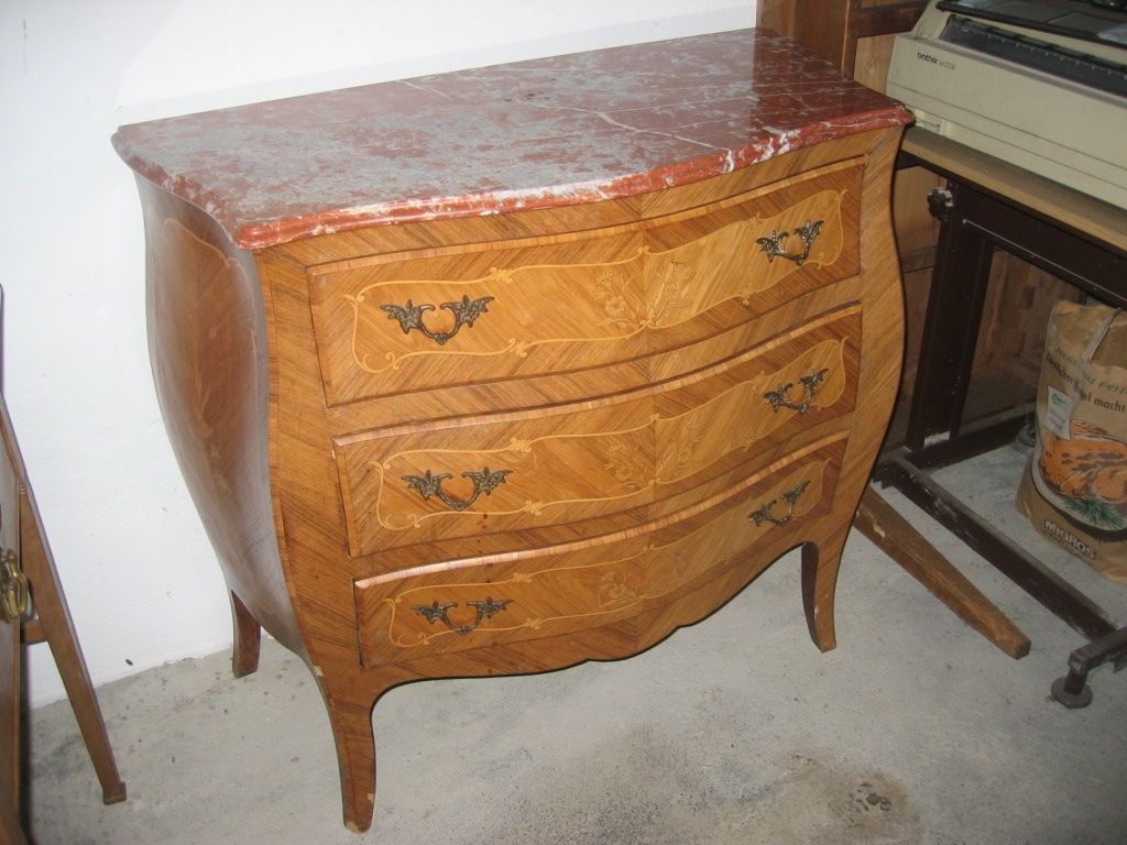 Kommoden: Antike Kommode Style Louis XV mit Marmorplatte, Intarsien – Gebraucht aus Schaffhausen von authentique
